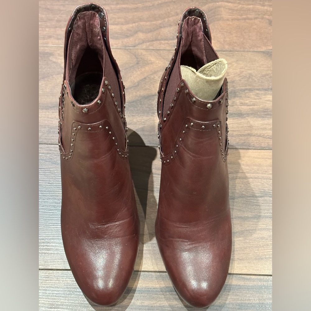 Vince Camuto- leather booties
